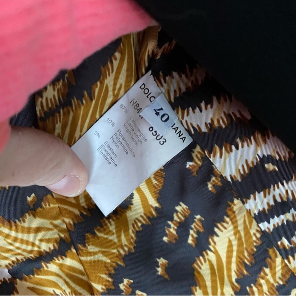 Dolce and Gabbana black blazer with animal print interior size 40 - Picture 4 of 6